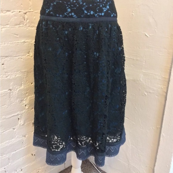 Sundance pleated knee length lace skirt blue black size 16 - Picture 2 of 8